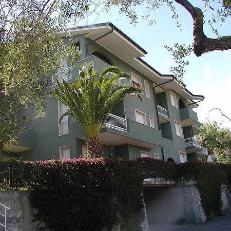 Residenza Il Poggio Apartamento San Bartolomeo Al Mare Exterior foto
