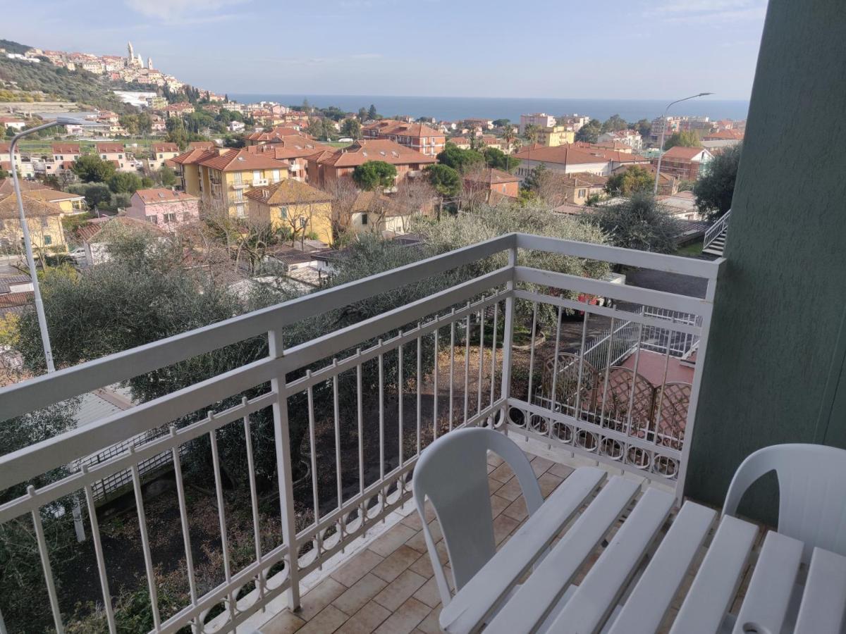 Residenza Il Poggio Apartamento San Bartolomeo Al Mare Exterior foto