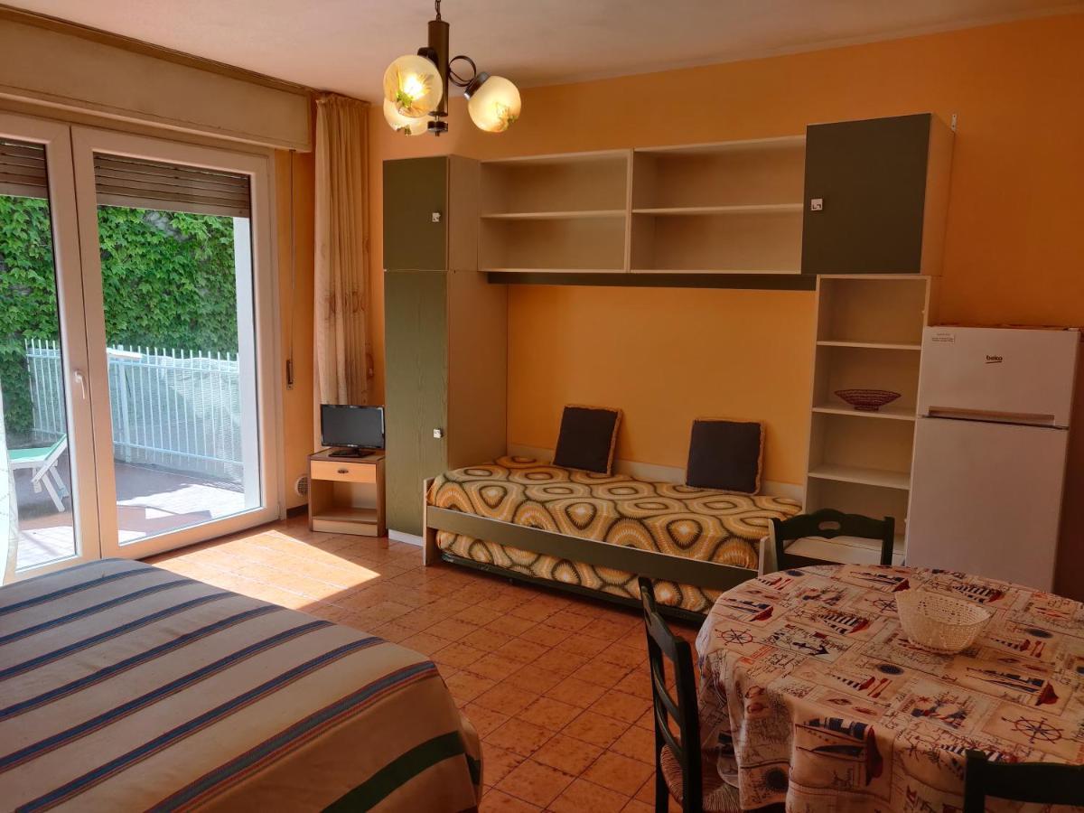 Residenza Il Poggio Apartamento San Bartolomeo Al Mare Exterior foto
