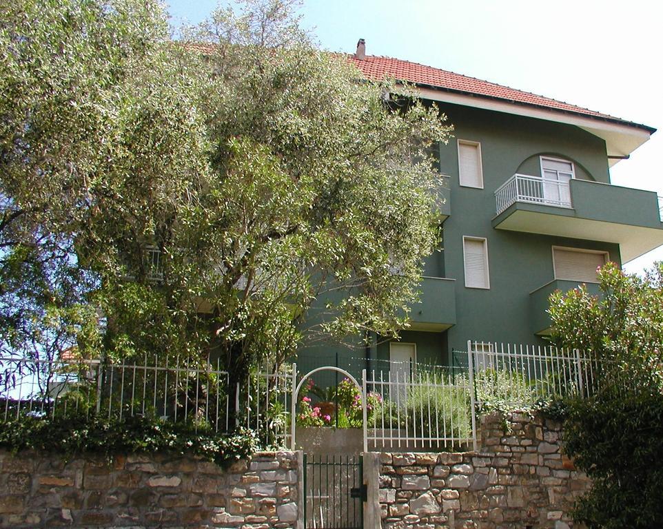 Residenza Il Poggio Apartamento San Bartolomeo Al Mare Exterior foto